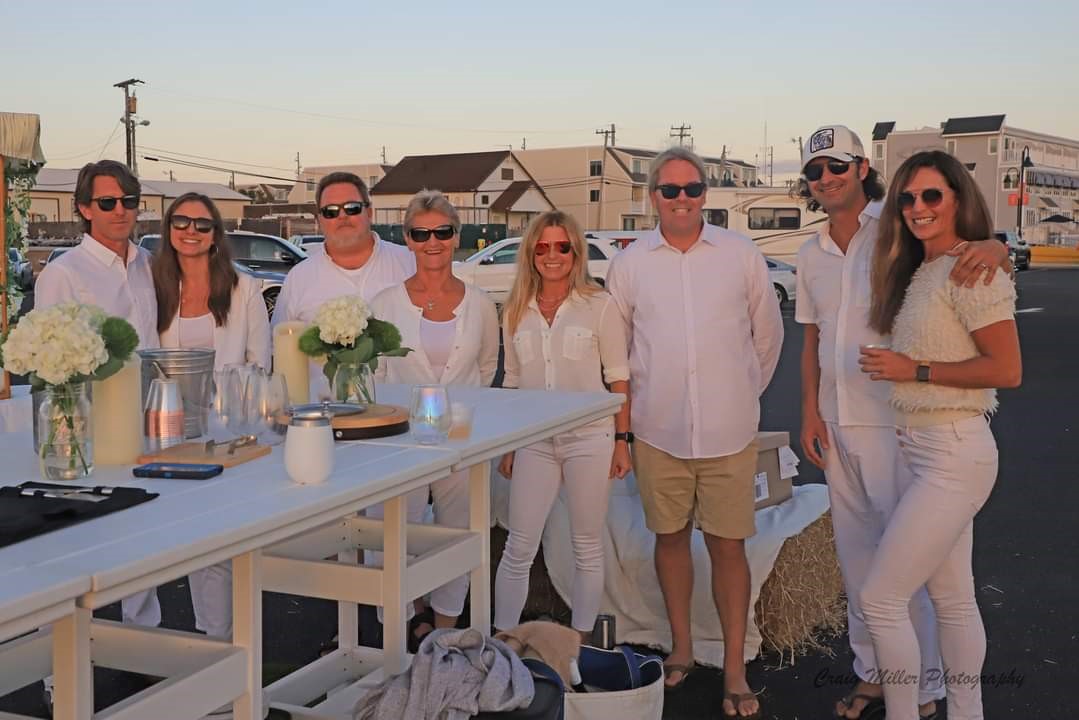 Image: Savor En Blanc & Savor September